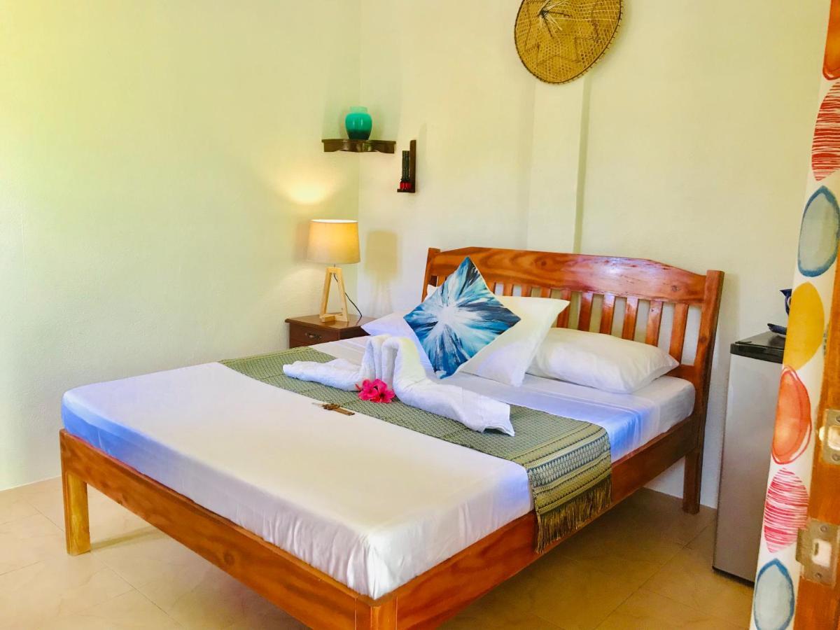 Chekesh Casa Hotell Siquijor Exteriör bild